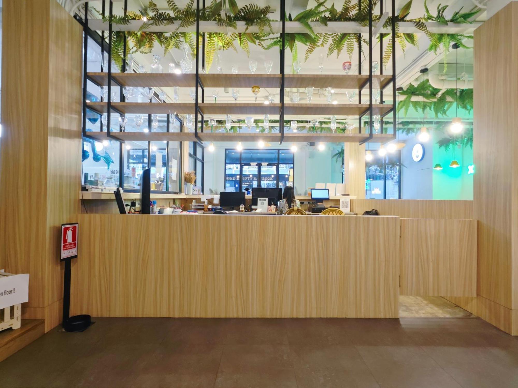 Ostay Asoke Bangkok Makkasan Exteriör bild